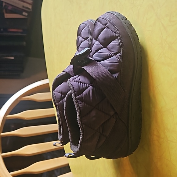 Chaco Quilted Booties - Picture 3 of 3